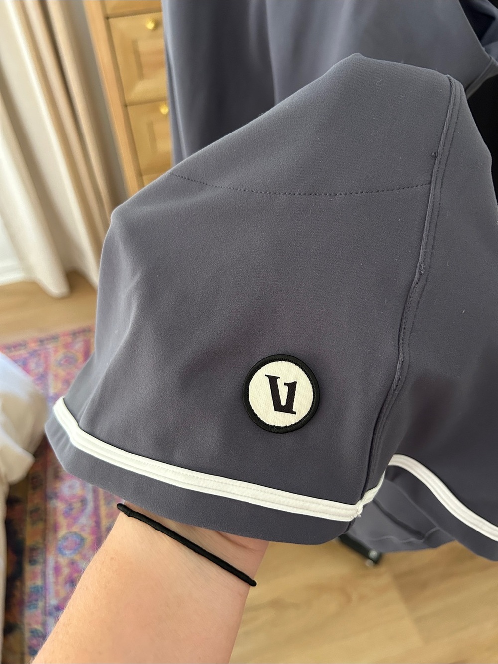 Vuori Dress. Size Large. Pockets. Built in shelf bra with pads. No shorts - Picture 4 of 7